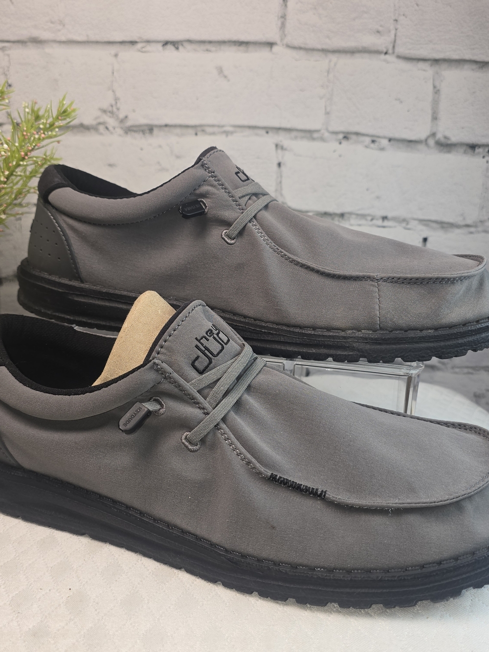 HEY DUDE MENS WALLY STRETCH CANVAS BLOCK SHOES GRANITE GREY LIKE NEW 12